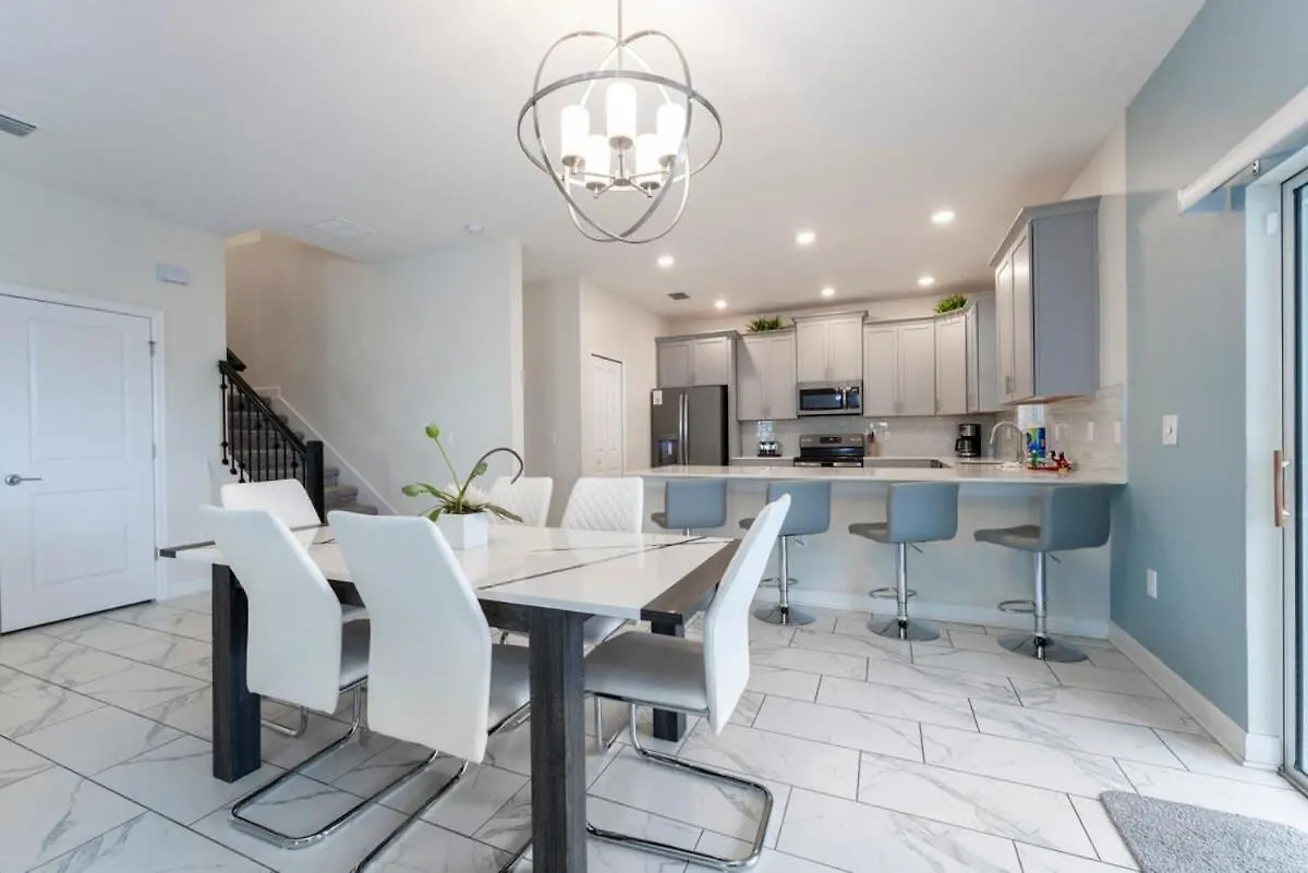 Villa Vibrant 6Br W Private Pool Grill By Disney Davenport